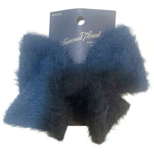 Universal Tread Hair Clip Blue 10796576 1 pc